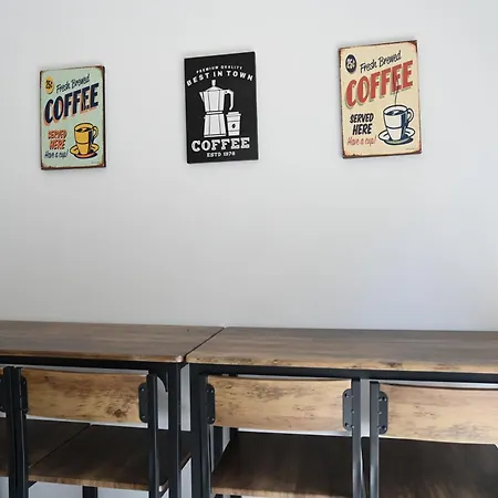 Fiore בית הארחה *